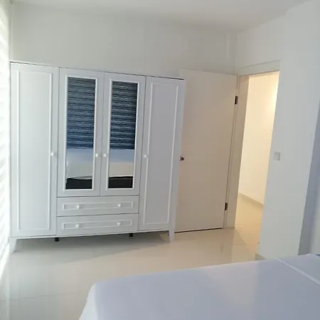 Sea View House Semesterbostad