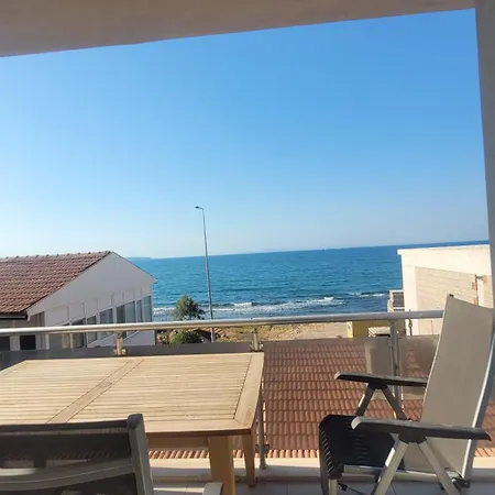 Sea View House Semesterbostad